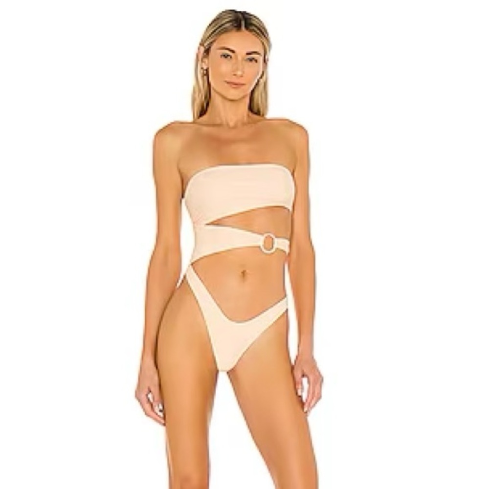 Camila Coelho dylla one piece in cream